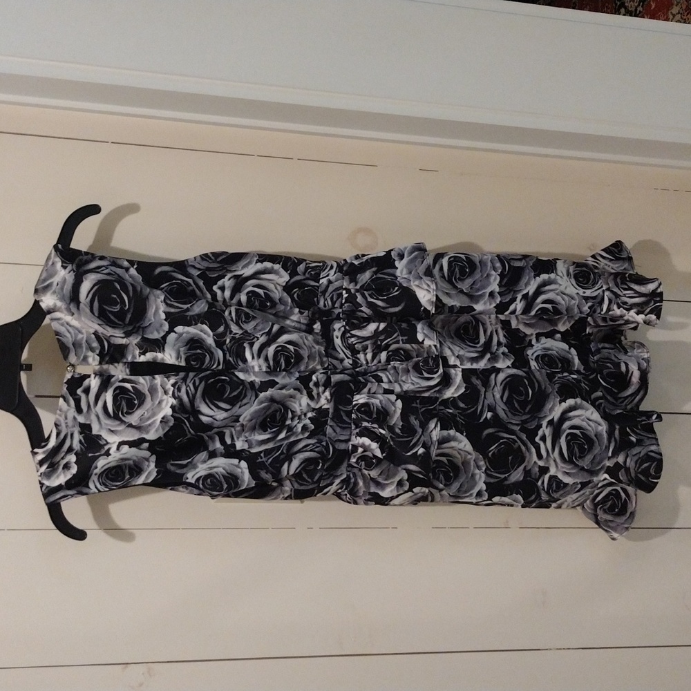 Kate Young Black & white Rose Ruffle Peplum dress - Picture 4 of 6